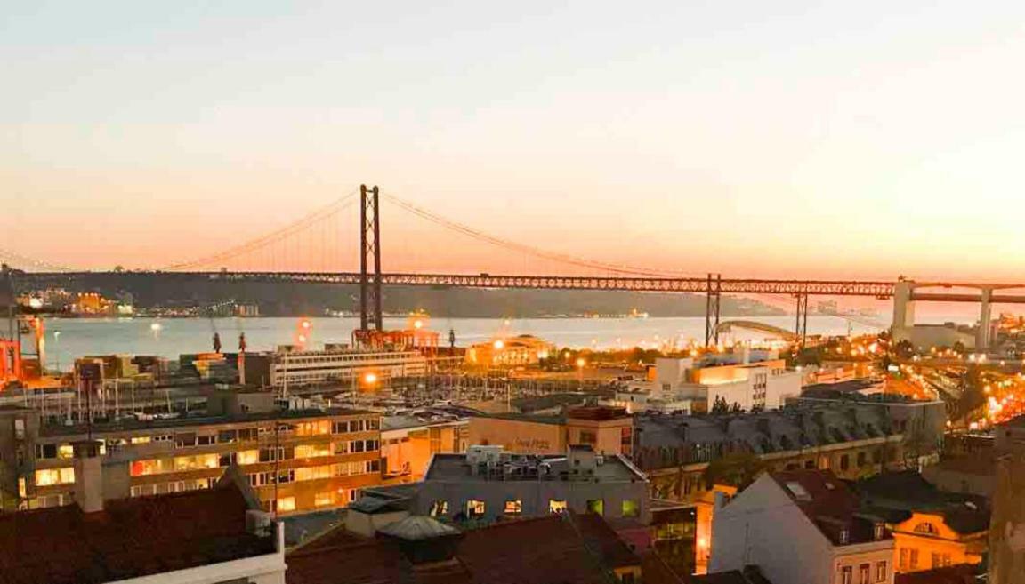Ola Lisbon - Lapa I Apartamento Exterior foto